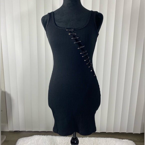 POSTER GRL Get Ur Digits Safety Pin Ribbed Tank Dress Bodycon Black Size XS - Picture 5 of 11